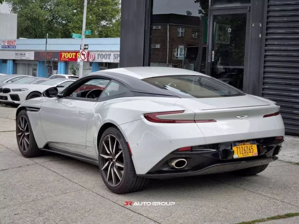 2017 Aston Martin DB11 - Image 4 of 15