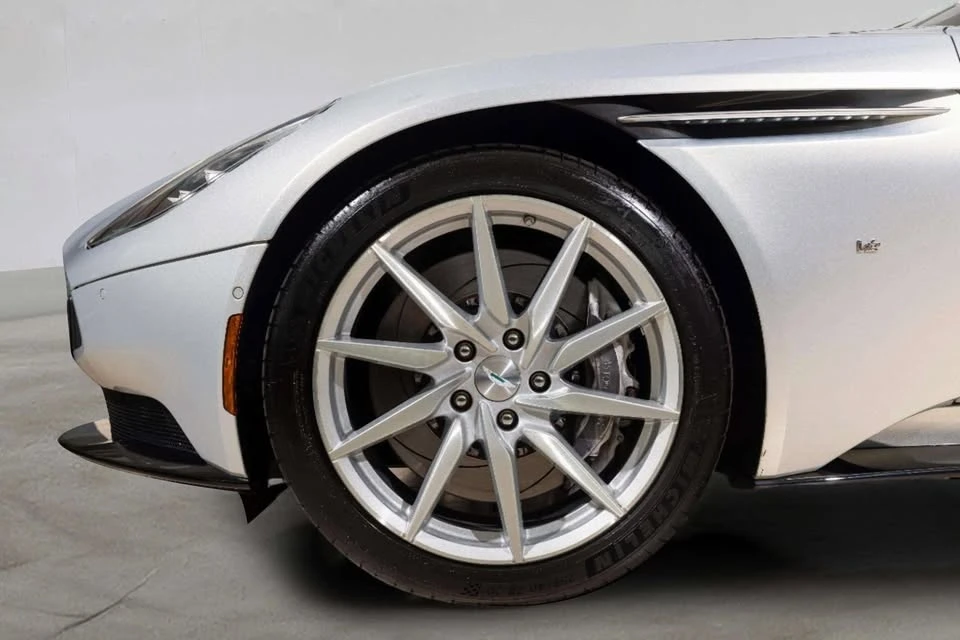 2017 Aston Martin DB11 - Image 17 of 20