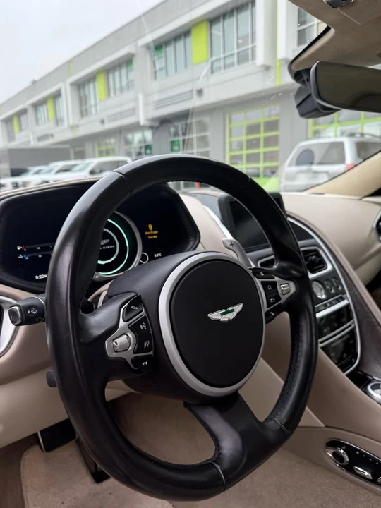 2017 Aston Martin DB11 - Image 10 of 19