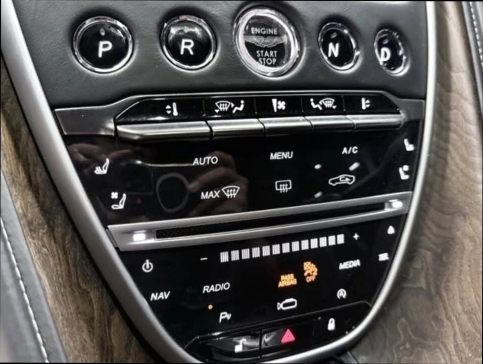 2017 Aston Martin DB11 V12 - Image 7 of 14