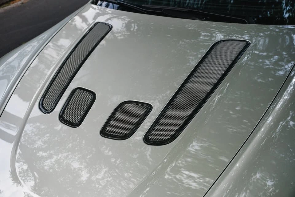 2017 Aston Martin V12 Vantage (2010-2018) - Image 10 of 18