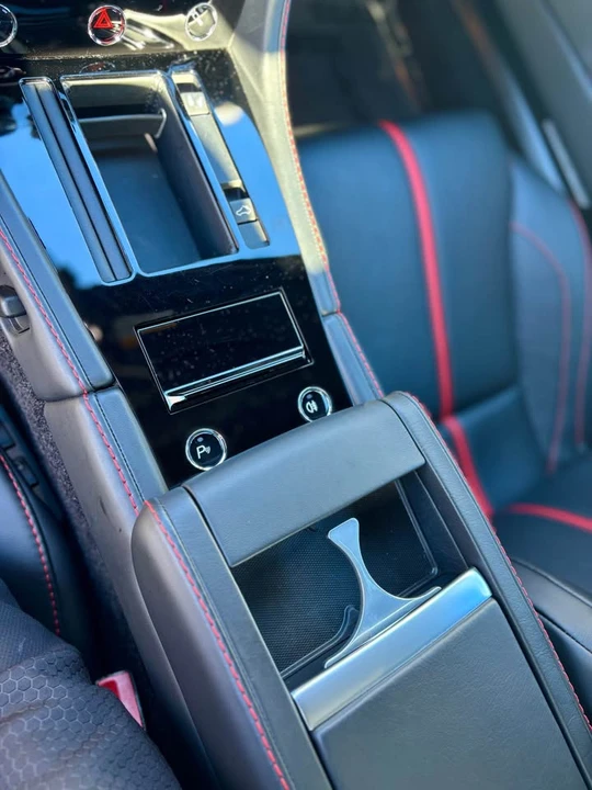 2017 Aston Martin V12 Vantage (2010-2018) - Image 13 of 14