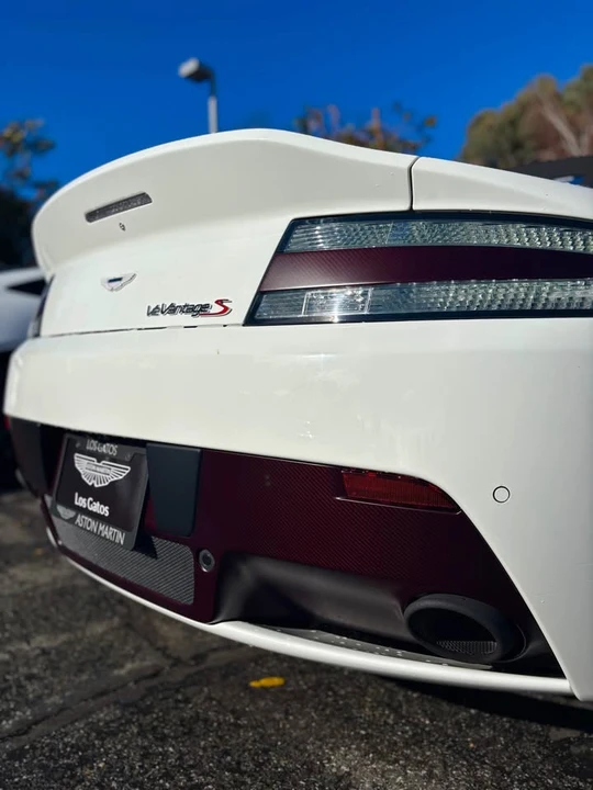 2017 Aston Martin V12 Vantage (2010-2018) - Image 3 of 14
