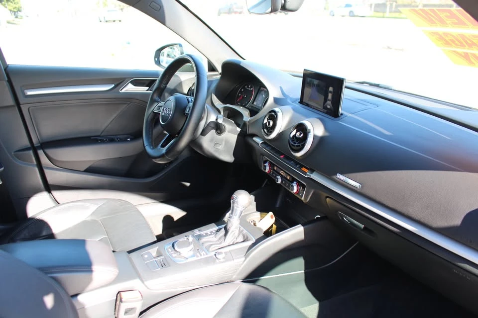 2017 Audi 8V A3 - Image 13 of 19