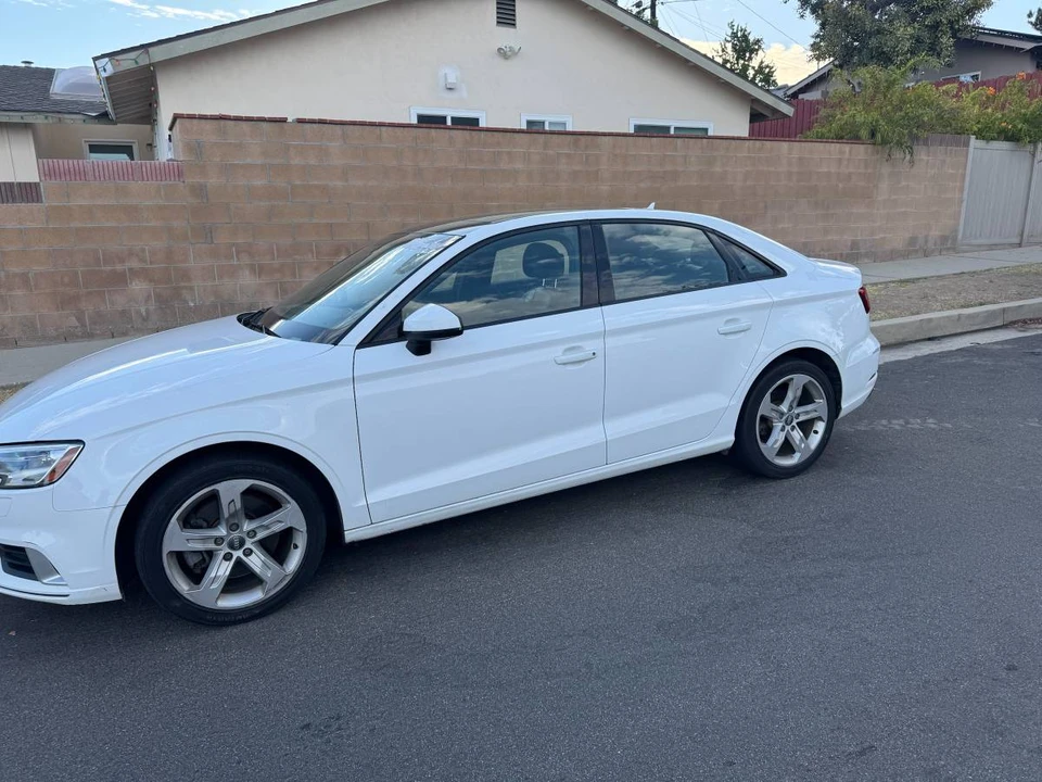 2017 Audi 8V A3 - Image 2 of 4