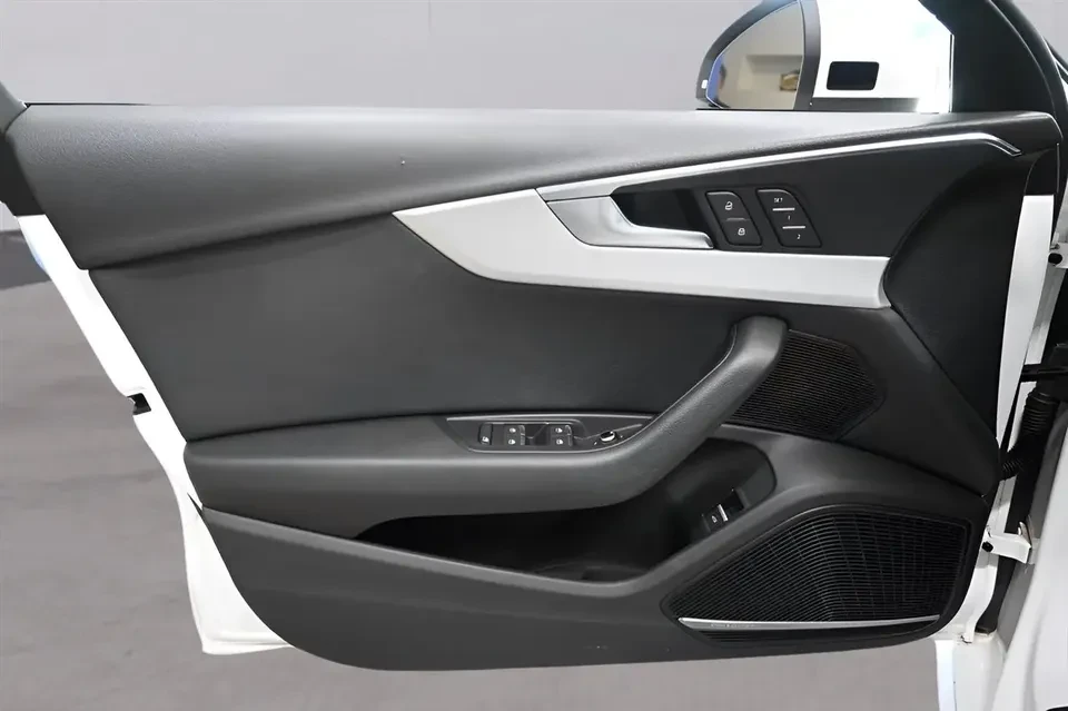 2017 Audi B9 A4 - Image 9 of 20