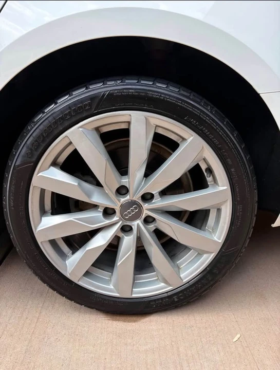 2017 Audi B9 A4 - Image 14 of 17