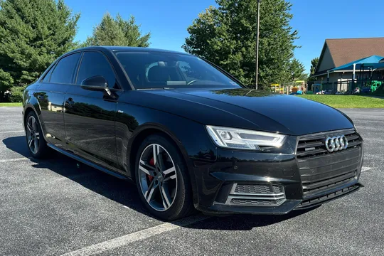2017 Audi A4 2.0T Quattro Premium Plus Sedan
