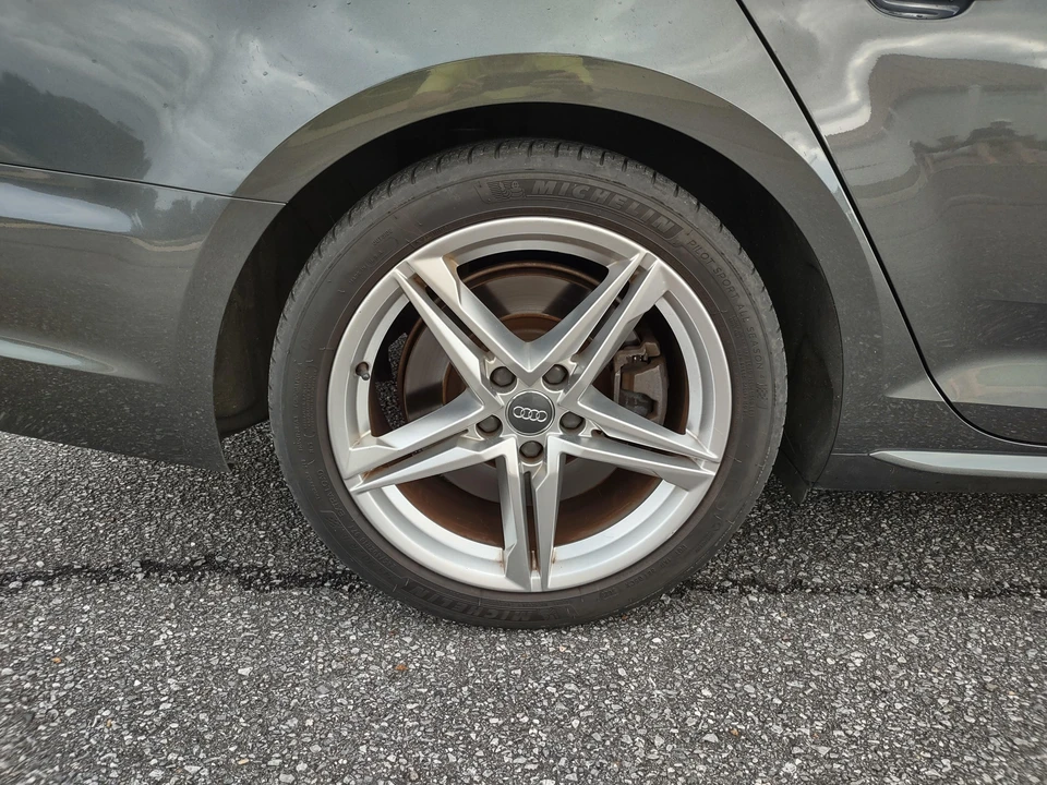 2017 Audi B9 A4 - Image 13 of 31