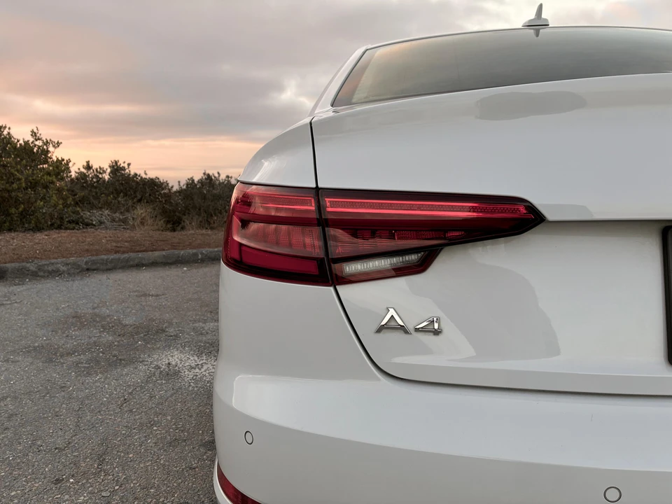 2017 Audi B9 A4 - Image 13 of 31