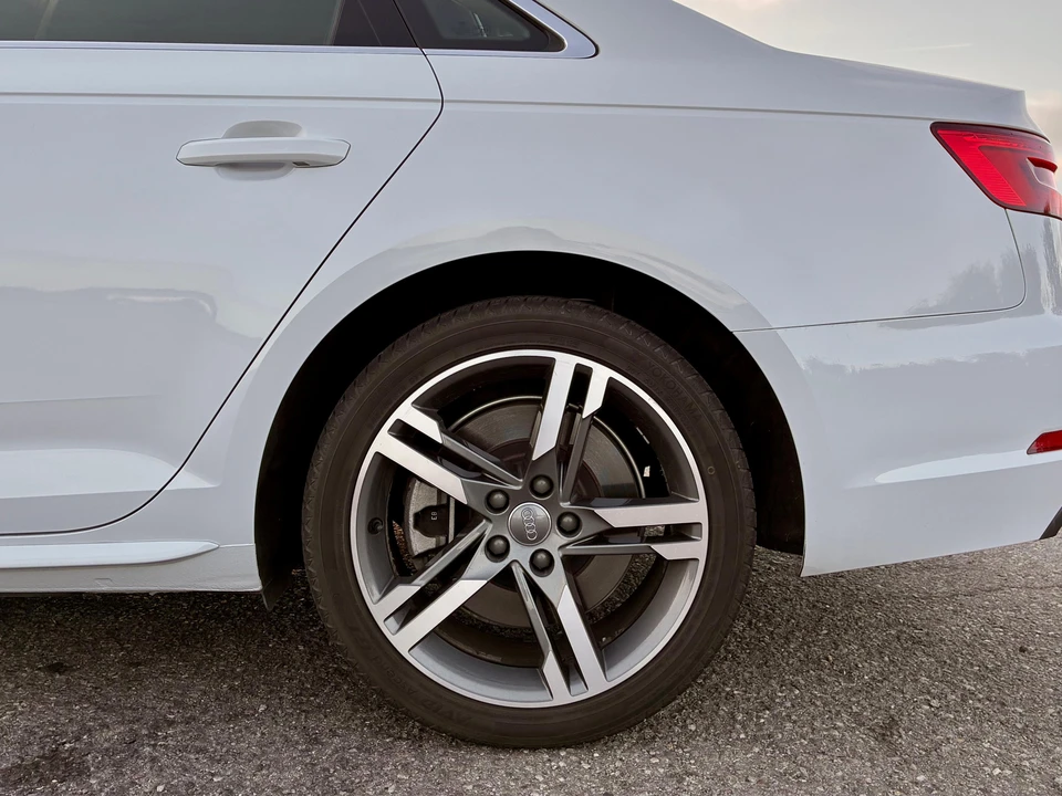 2017 Audi B9 A4 - Image 21 of 31