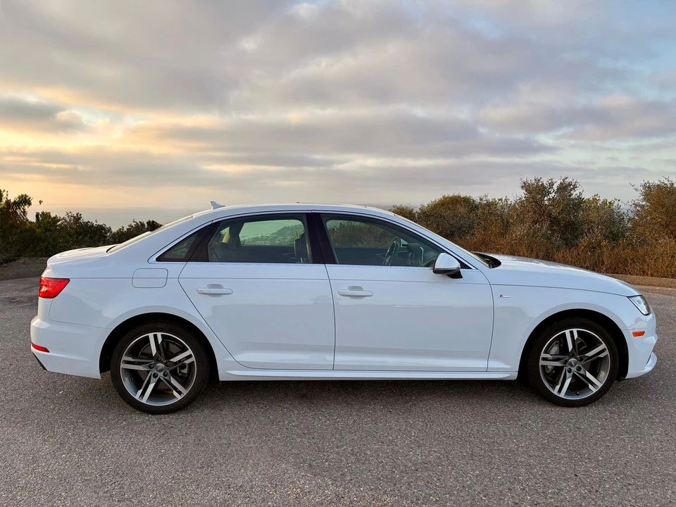 2017 Audi B9 A4 - Image 8 of 31