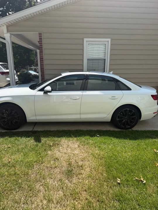 2017 Audi B9 A4 - Image 4 of 5