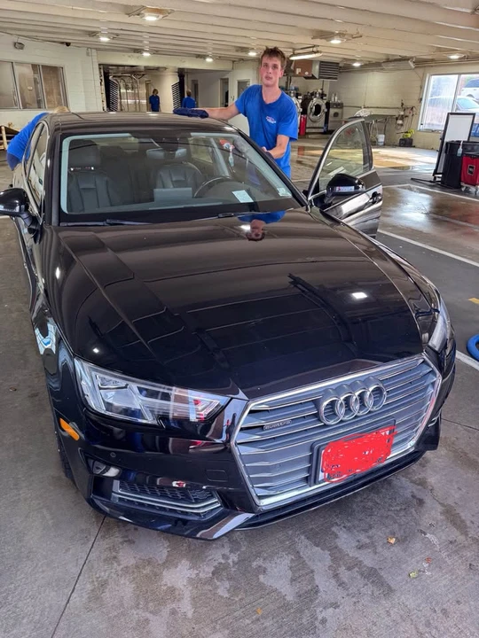 2017 Audi B9 A4 - Image 8 of 9