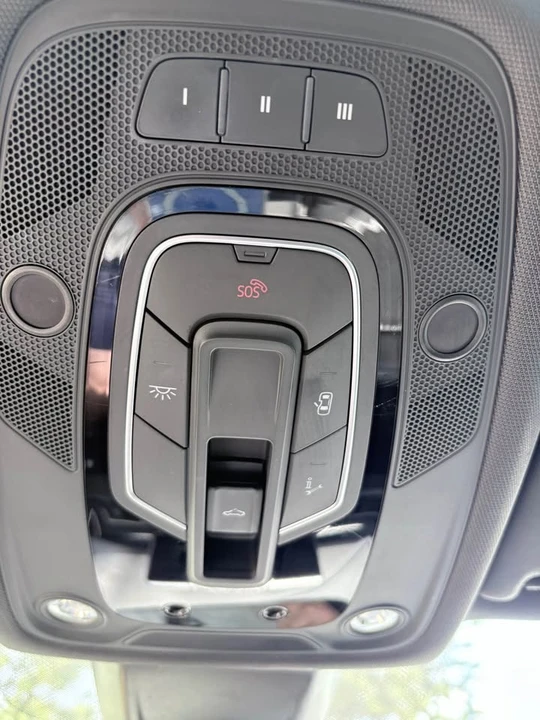 2017 Audi B9 A4 - Image 18 of 19