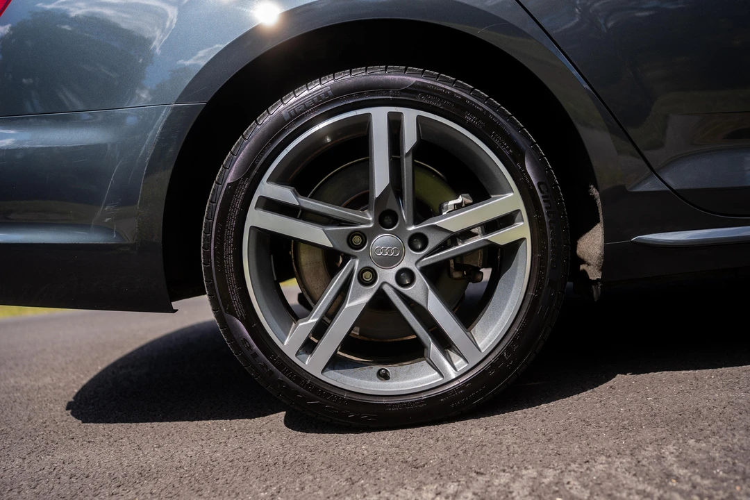 2017 Audi B9 A4 - Image 28 of 31