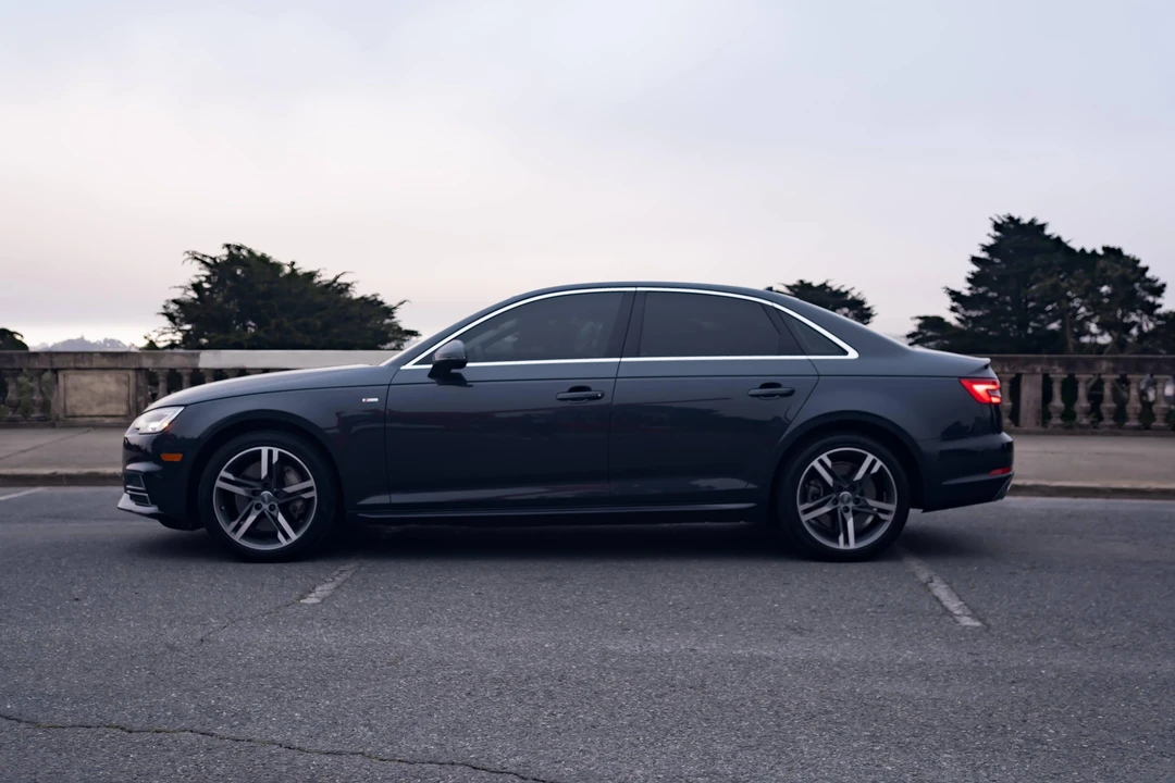 2017 Audi B9 A4 - Image 2 of 31