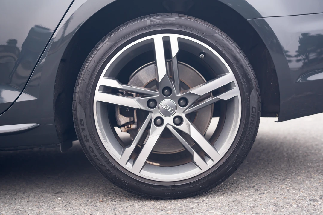 2017 Audi B9 A4 - Image 24 of 31