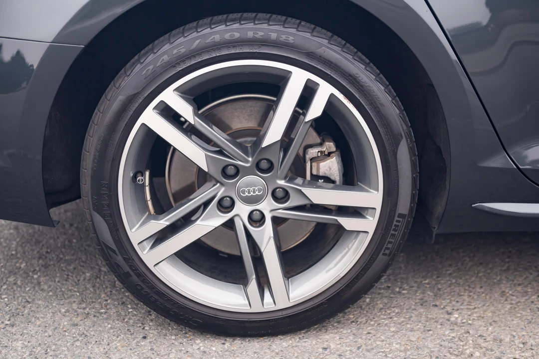 2017 Audi B9 A4 - Image 25 of 31