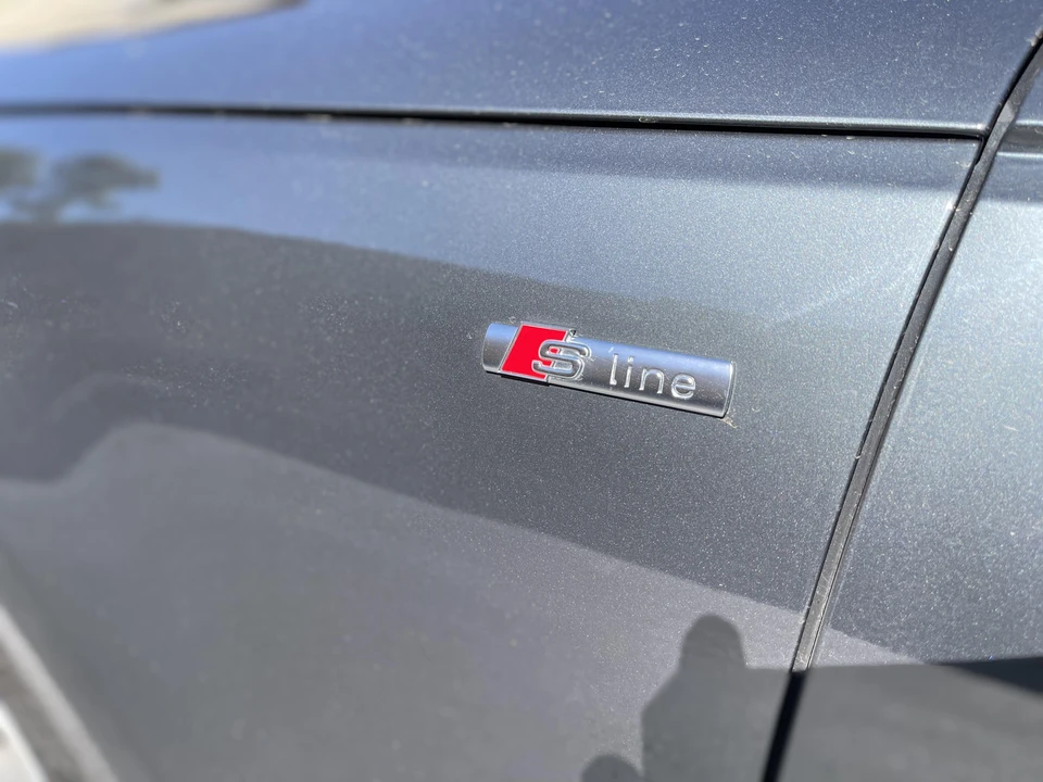2017 Audi B9 A4 - Image 16 of 31
