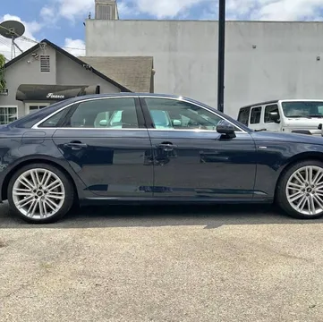 2017 Audi A4 2.0T quattro Premium Plus