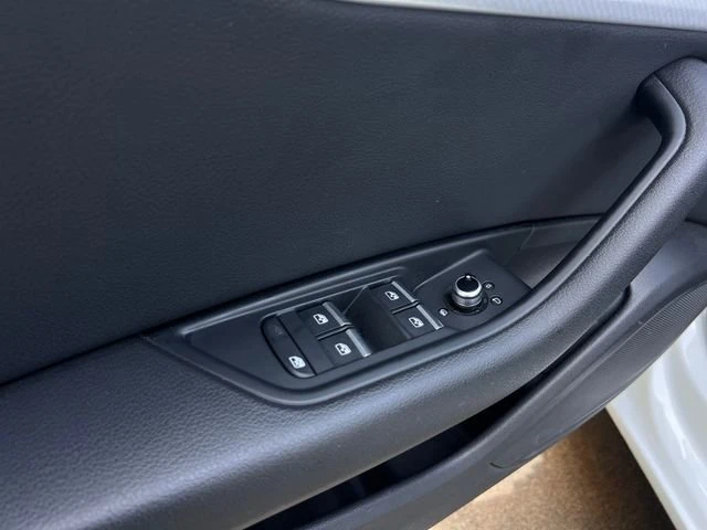 2017 Audi B9 A4 - Image 8 of 17