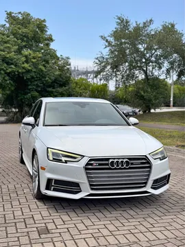 2017 Audi A4 40 Premium Plus Sedan 4D