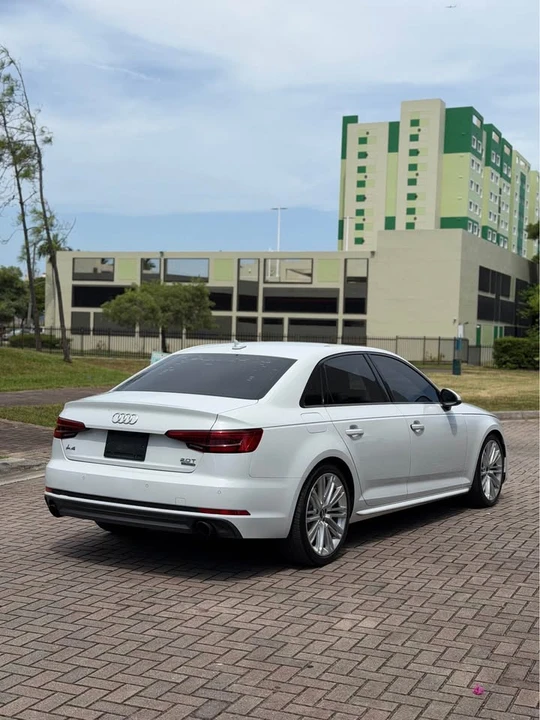 2017 Audi B9 A4 - Image 4 of 8