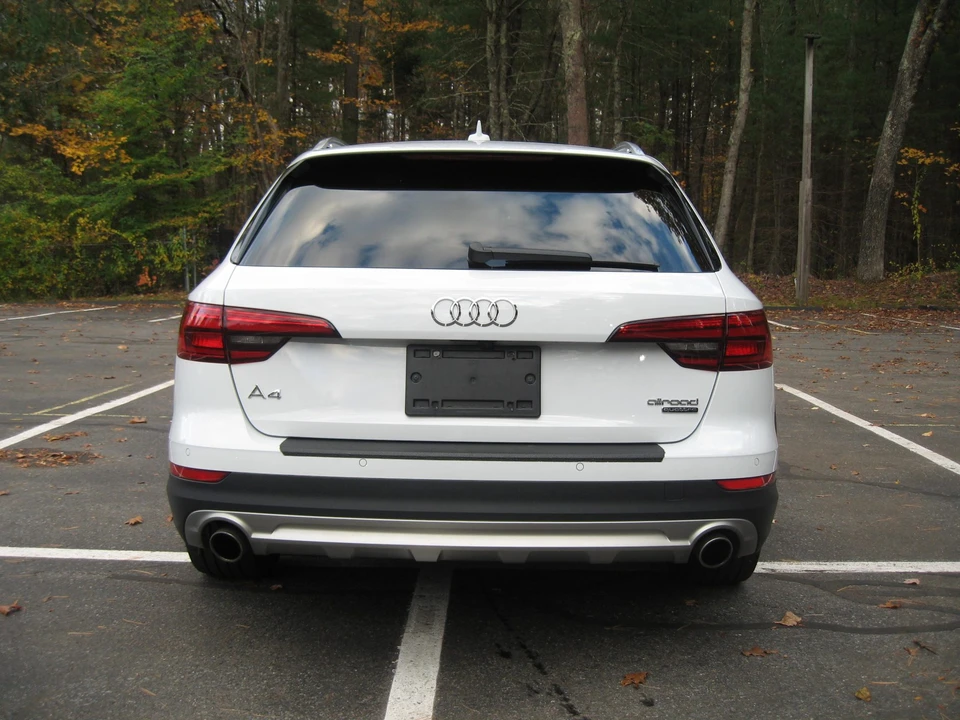 2017 Audi B9 A4 - Image 14 of 31