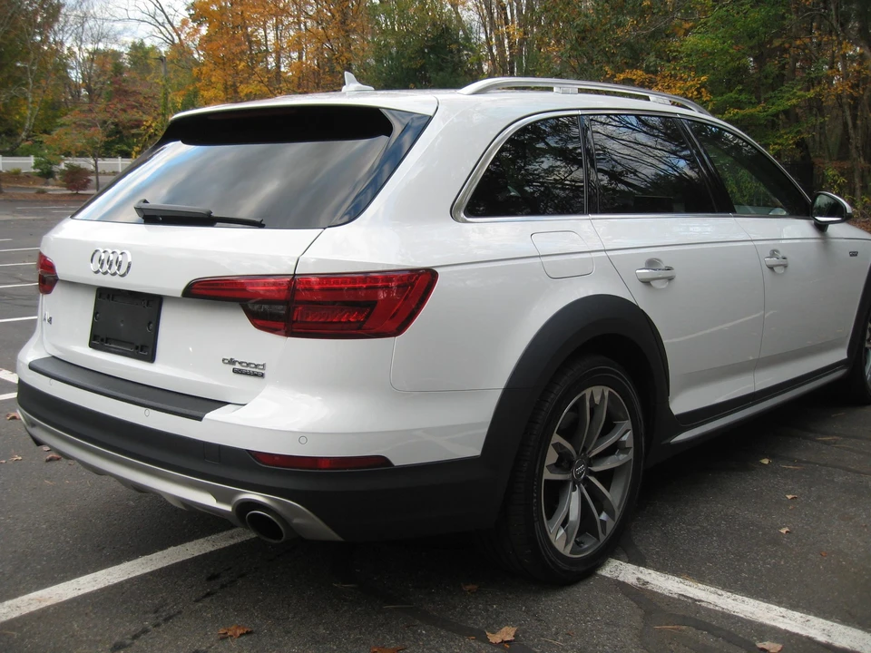 2017 Audi B9 A4 - Image 10 of 31