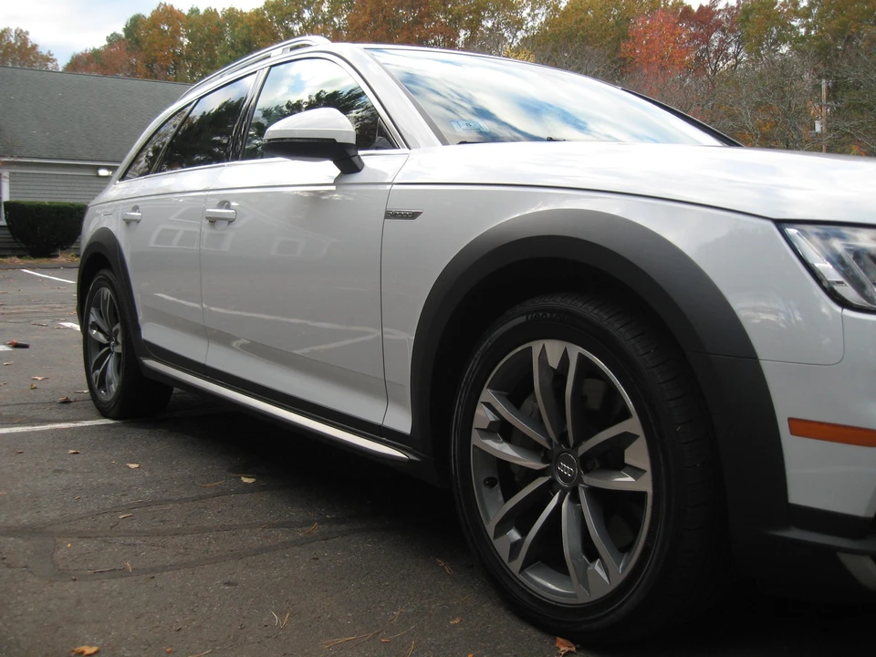 2017 Audi B9 A4 - Image 25 of 31