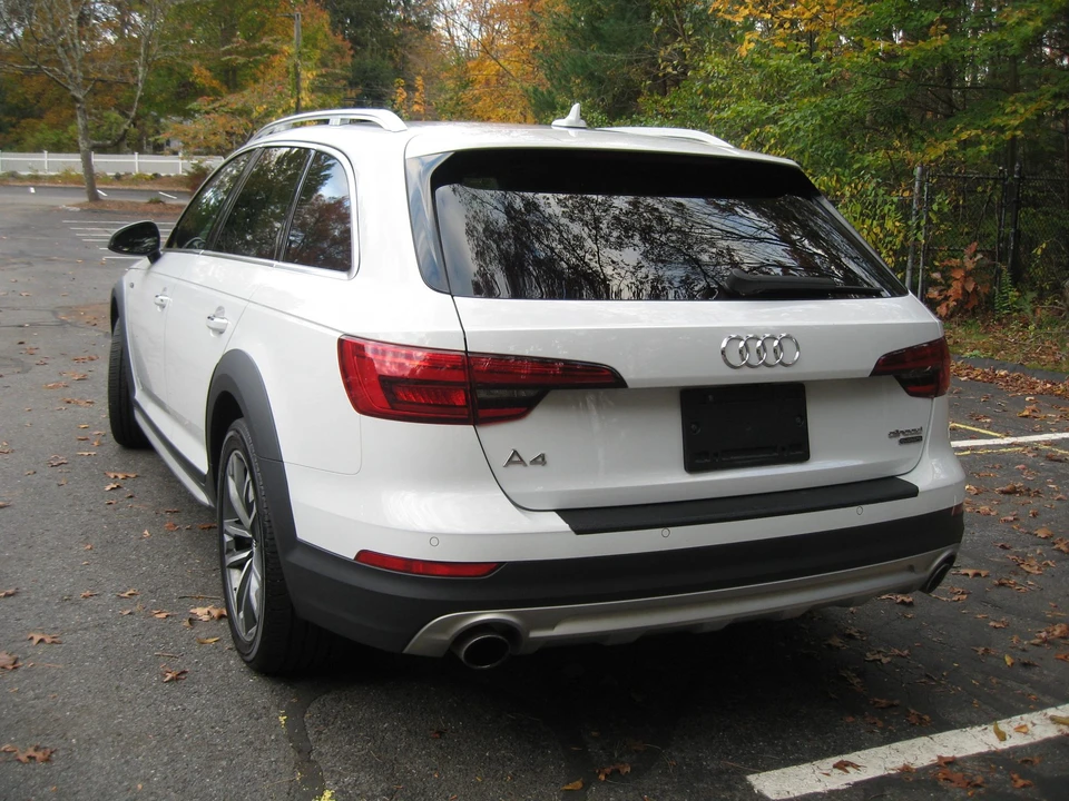 2017 Audi B9 A4 - Image 16 of 31