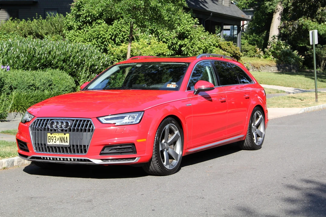 2017 Audi B9 A4 - Image 2 of 31