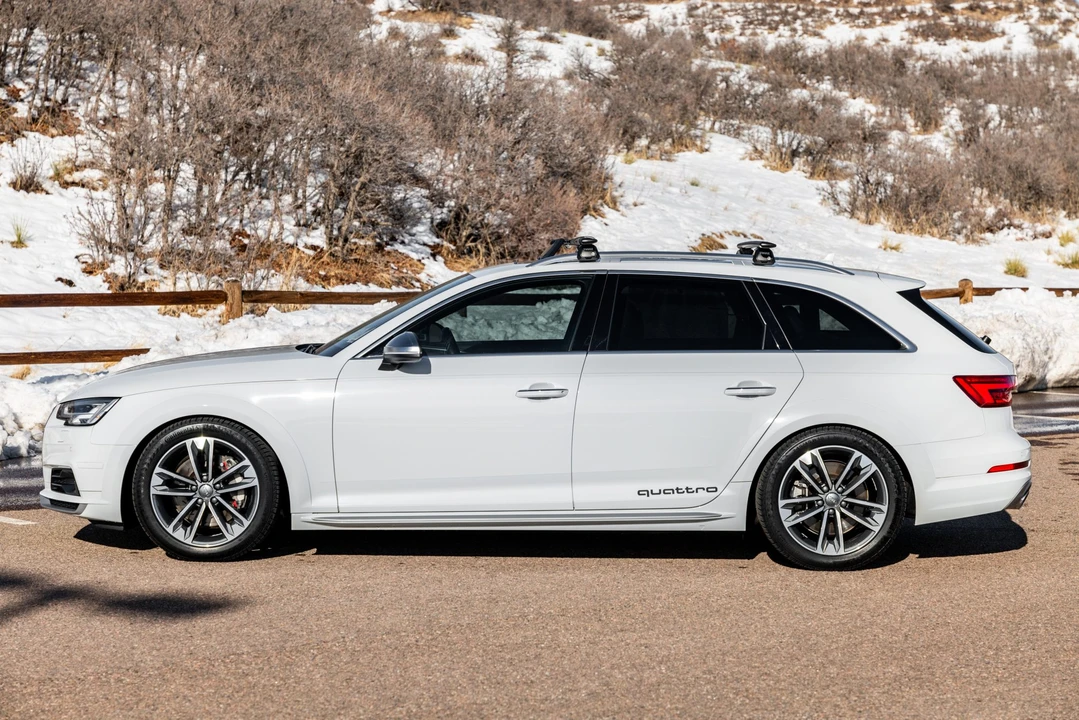 2017 Audi B9 A4 - Image 9 of 31