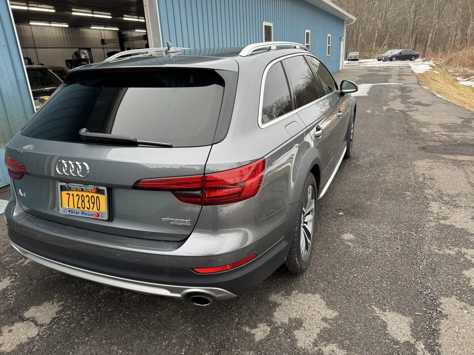 2017 Audi B9 A4 - Image 24 of 31