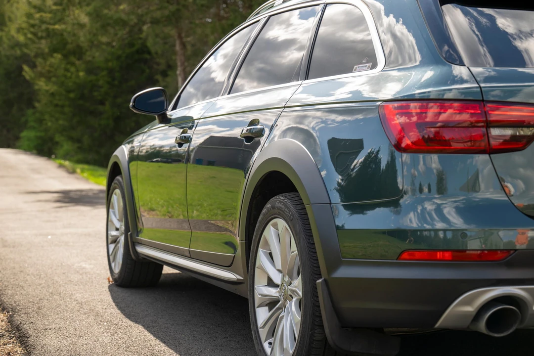 2017 Audi B9 A4 - Image 30 of 31