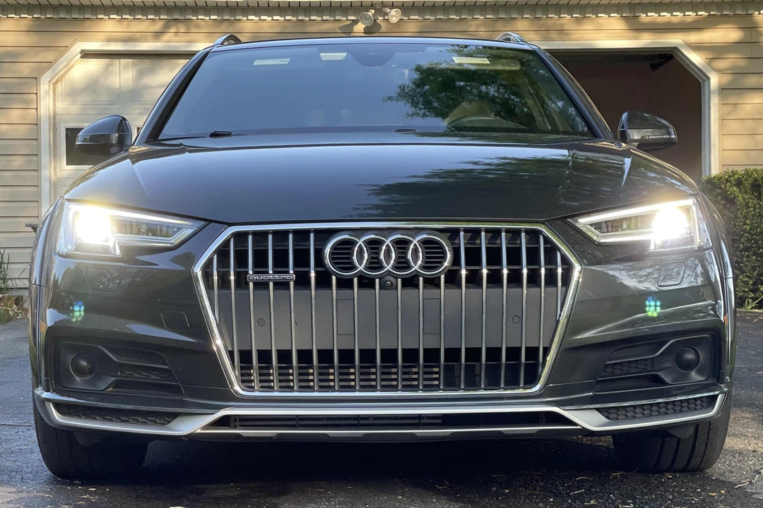2017 Audi B9 A4 - Image 2 of 31