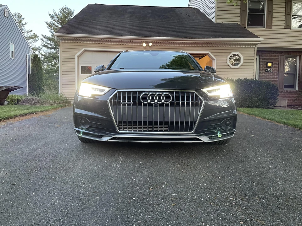 2017 Audi B9 A4 - Image 8 of 31