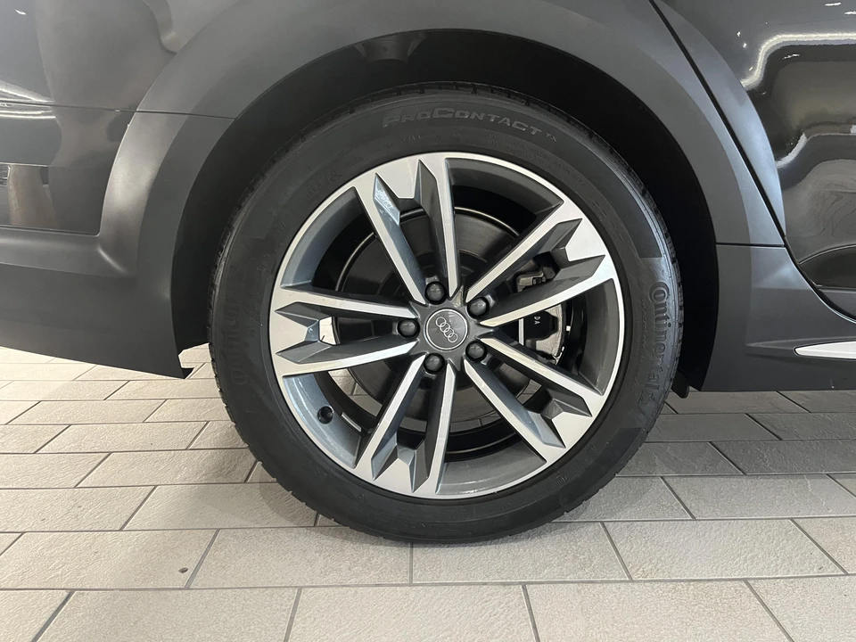 2017 Audi B9 A4 - Image 22 of 24