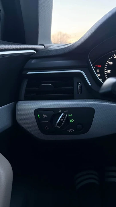 2017 Audi B9 A4 - Image 8 of 12