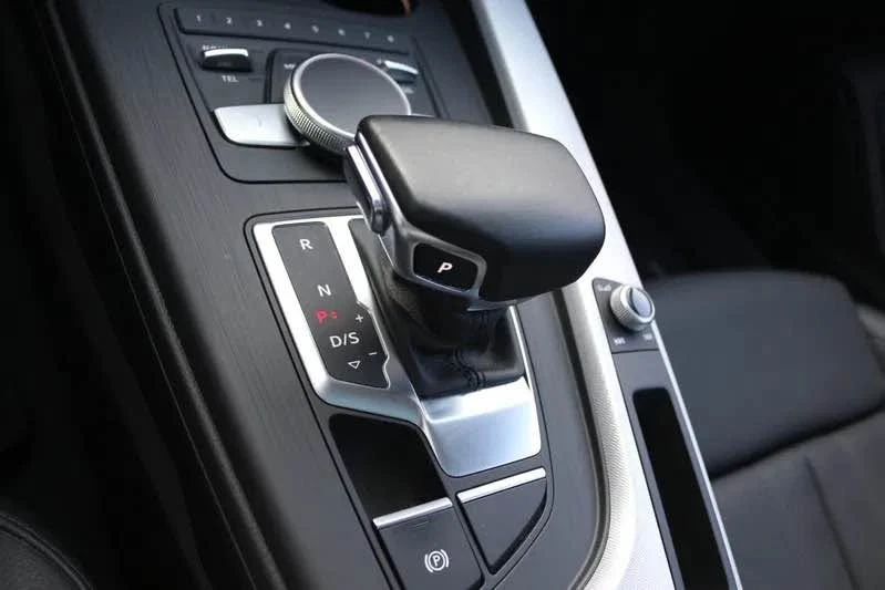 2017 Audi B9 A4 - Image 10 of 13