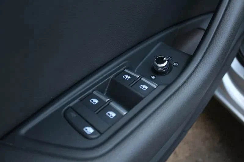 2017 Audi B9 A4 - Image 5 of 13