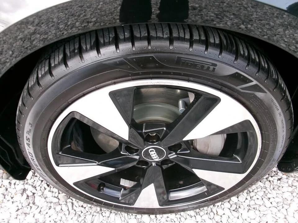 2017 Audi B9 A4 - Image 11 of 20