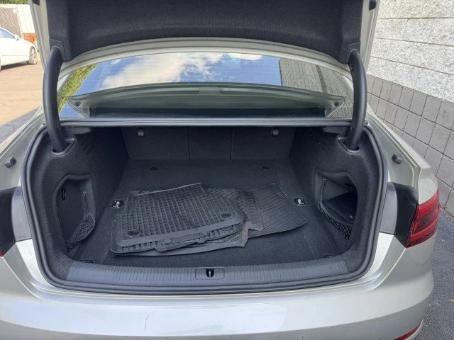 2017 Audi B9 A4 - Image 9 of 20