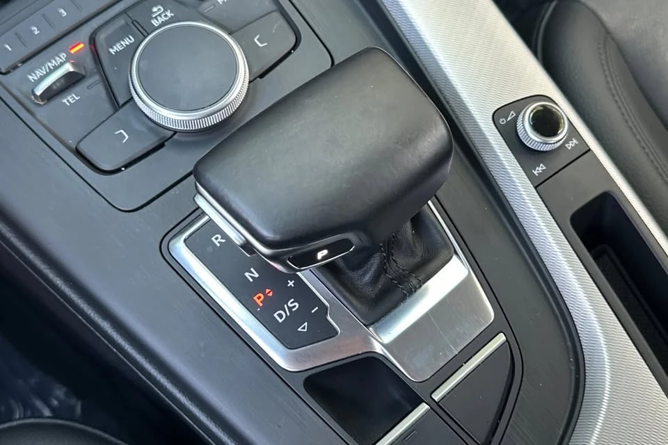2017 Audi B9 A4 - Image 9 of 18