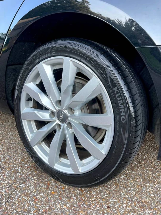 2017 Audi B9 A4 - Image 9 of 14
