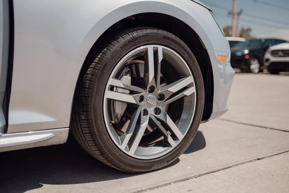 2017 Audi B9 A4 - Image 16 of 17