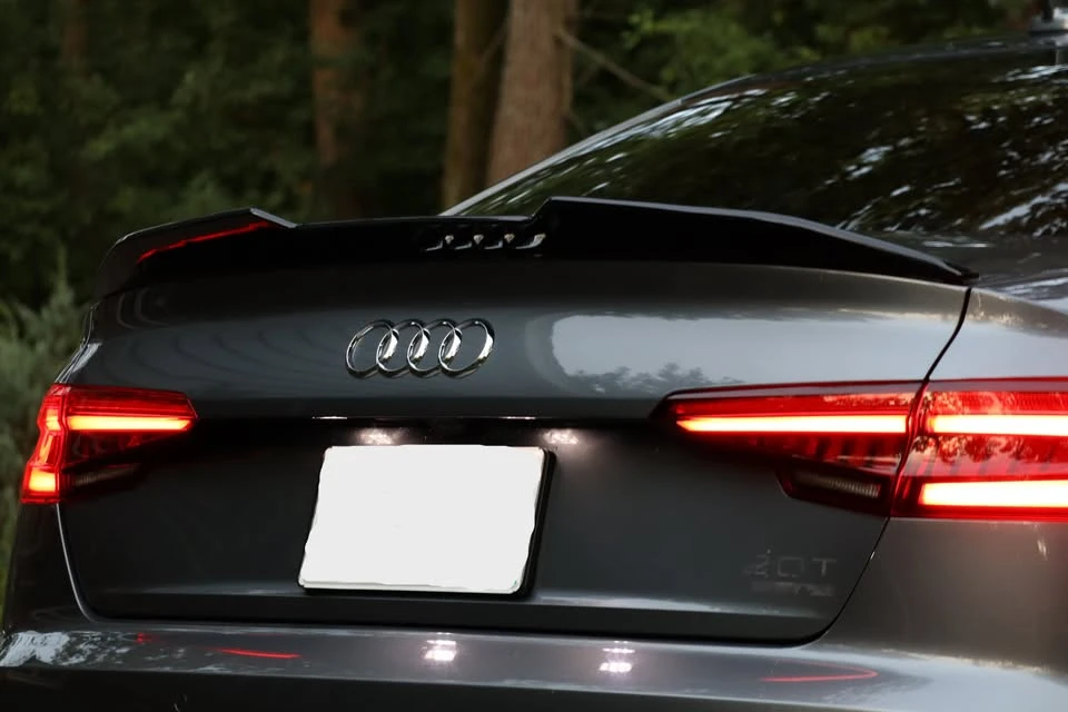 2017 Audi B9 A4 - Image 9 of 20