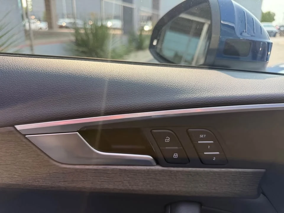 2017 Audi B9 A4 - Image 9 of 11