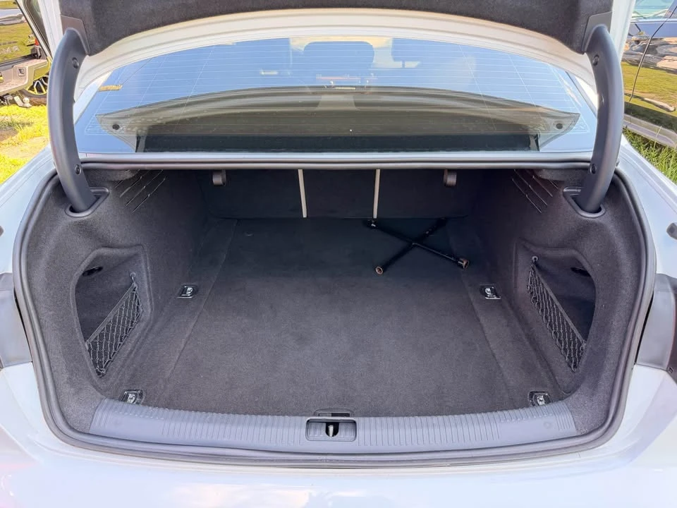 2017 Audi B9 A4 - Image 11 of 15
